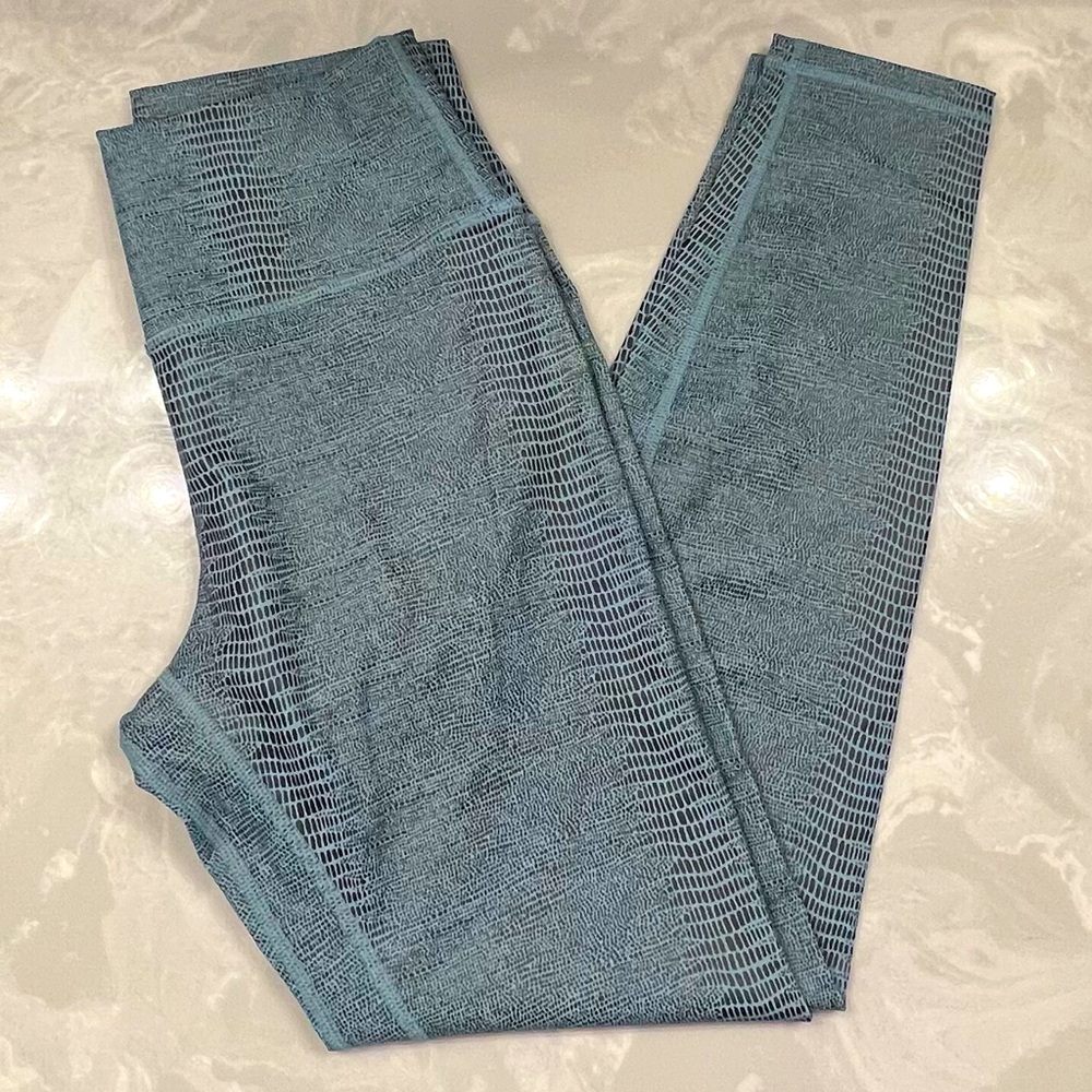 ZYIA Leggings, like new (Size 8/10)